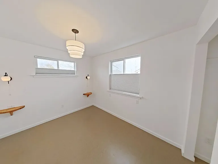 622 NW Fairmont St — Photo 10