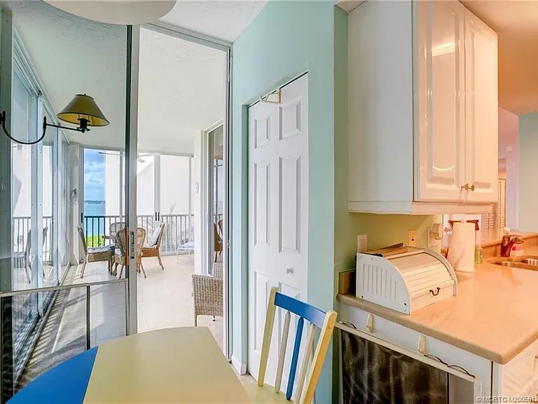 5750 NE Island Cove Way #3203 — Photo 37