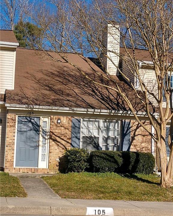 1st image of 105 Hawthorne Pt
