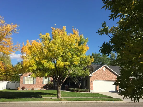 3803 Woodhaven Ln, Idaho Falls, ID 83404