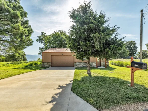 31922 Grand View Dr, Afton, OK 74331