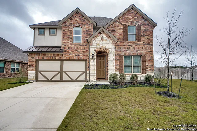 4 bed, 3.5 bath, 3613 sqft, $3,250 — Photo 1