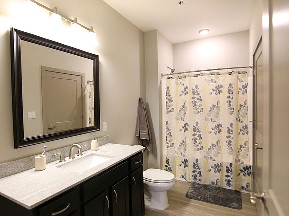 4th image of 345 Blackburn Ave APT 113
