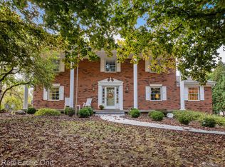 11296 Buno Rd, Brighton, MI 48114