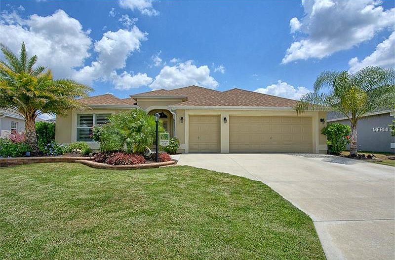 1st image of 3043 Bradshaw Ln
