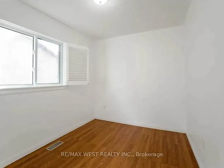 6892 Old Creditview Rd #MAIN — Photo 20