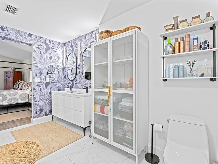 2474 Bedford Mews Dr — Photo 21