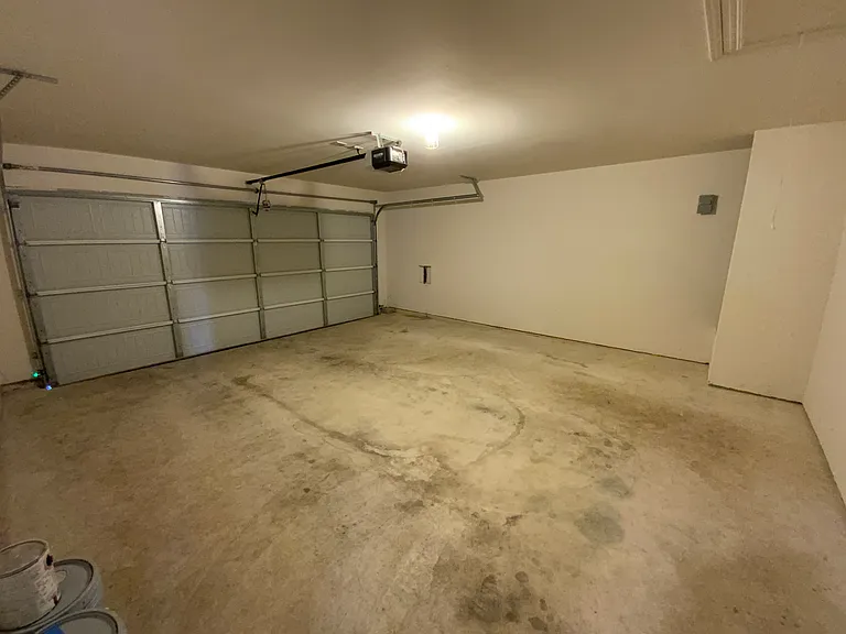 1024 Riverdale Cv — Photo 18