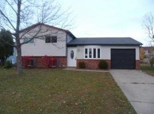 2992 Bretton Woods Dr, Columbus, OH 43231