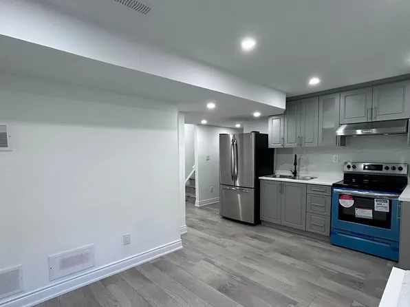 172 Fandango Dr #Basement, Brampton, ON L6X 0L6