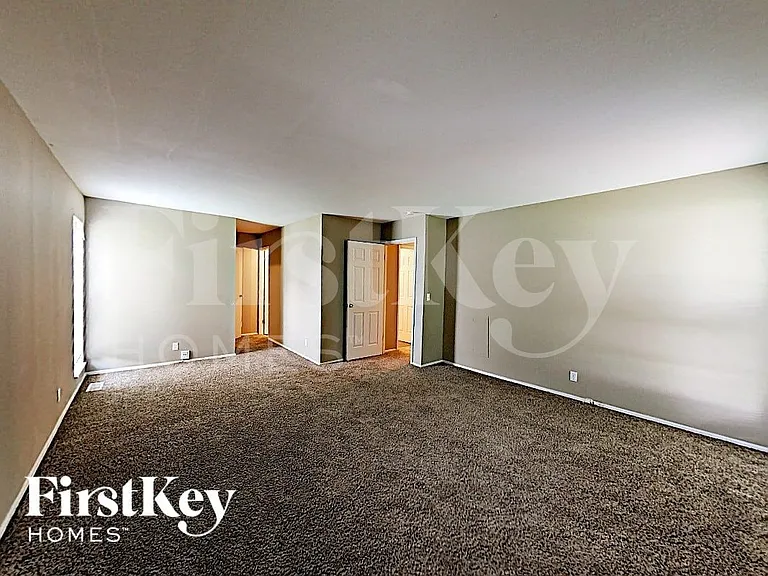 3558 Whispering Woods Dr — Photo 8
