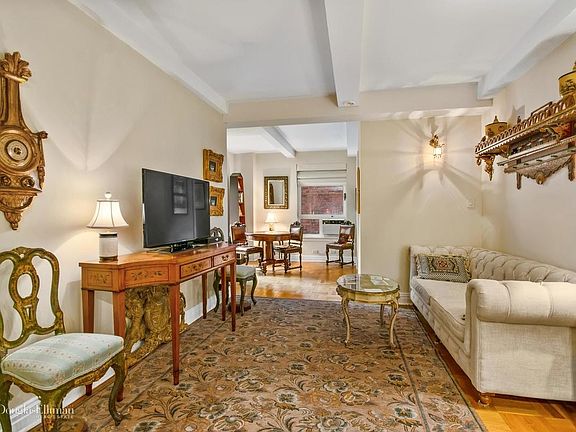2nd image of 2 Beekman Pl APT 3G