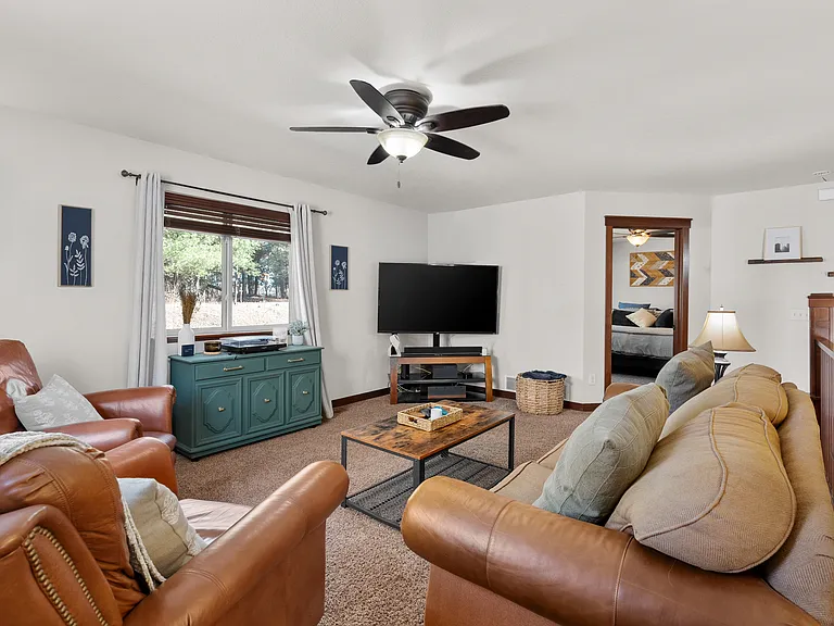 797 Club View Ln — Photo 8