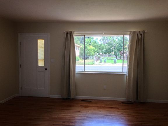 Living Room, front picture window, south facing