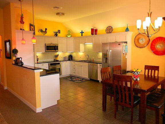 5th image of 2927 Loma Linda Ln