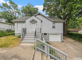 407 Woodland Dr, Round Lake Beach, IL