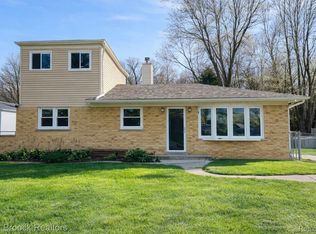 23330 Duprey St, Macomb, MI