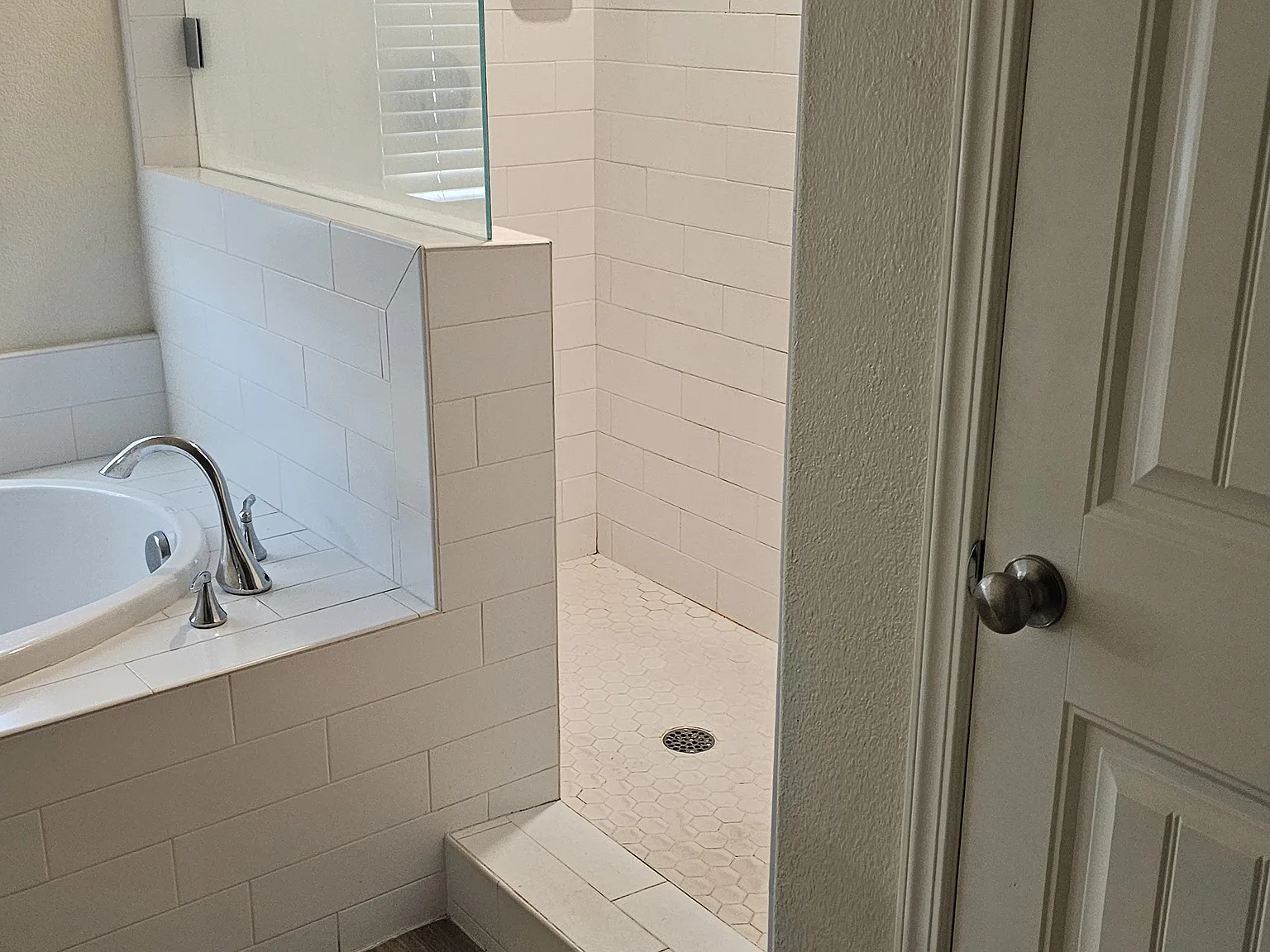 2426 Quesada Dr — Photo 4