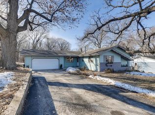 6475 Maple Dr, Waconia, MN 55387