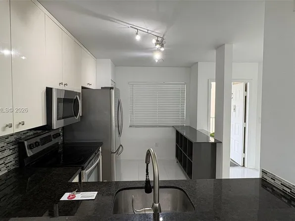 9560 Weldon Cir APT J308, Tamarac, FL 33321