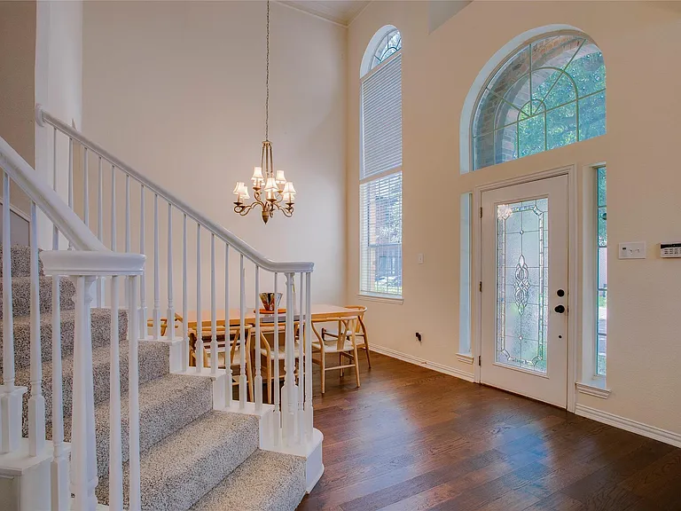 14628 Dickenson Ct — Photo 4