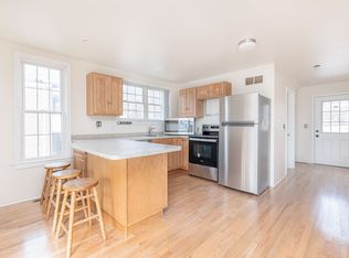 138 Grattan St #3, Chicopee, MA 01020