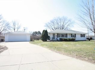 7001 Bethia Ln N, Brooklyn Park, MN 55428