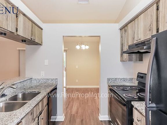 3rd image of 8311 Iberia Pl