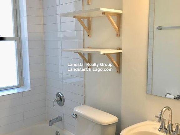 2nd image of 925 W Carmen Ave APT 3H