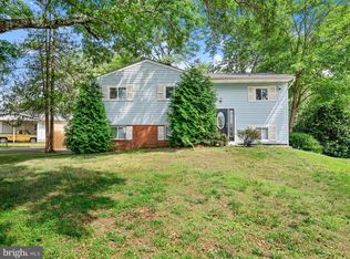 237 Cinmar Rd, Glen Burnie, MD 21060