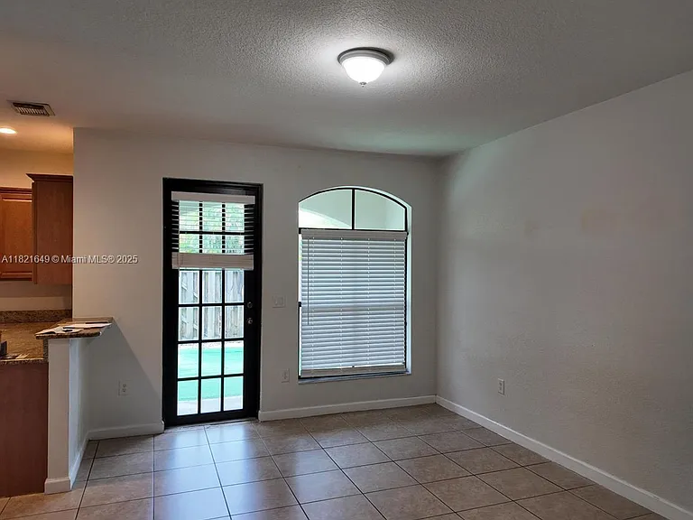 10269 NW 32nd Ter — Photo 15