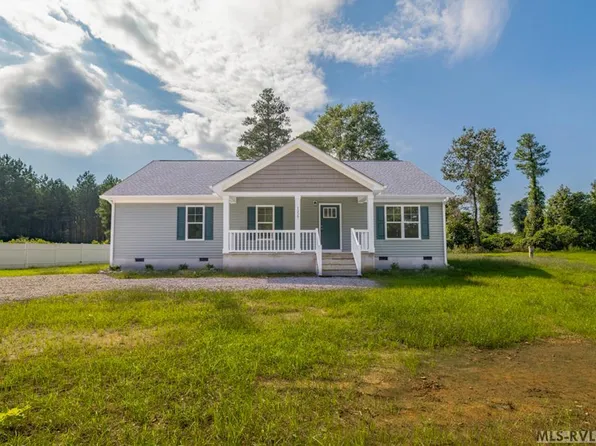 1227 Roanoke Chapel, Littleton, NC 27850