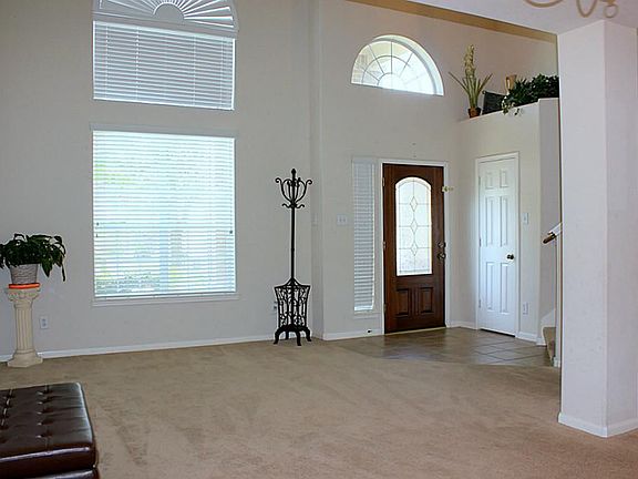 2nd image of 6825 Arbor Hollow Ln