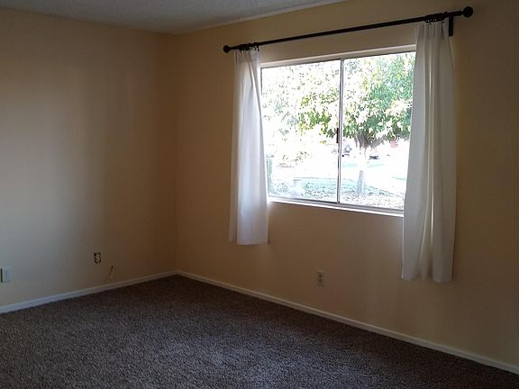 3rd image of 2495 San Arturo Ave