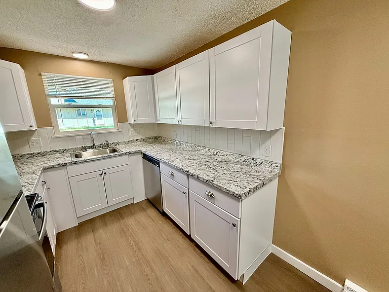 3617-3623 Butternut Dr — Photo 11
