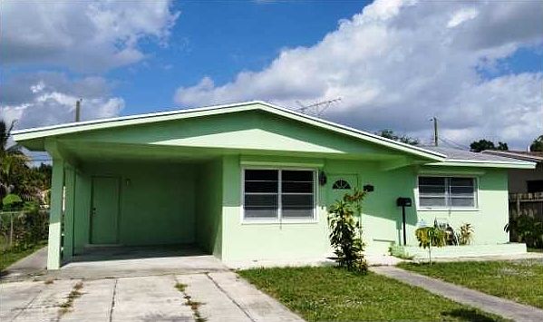 2nd image of 1255 NE 155th St