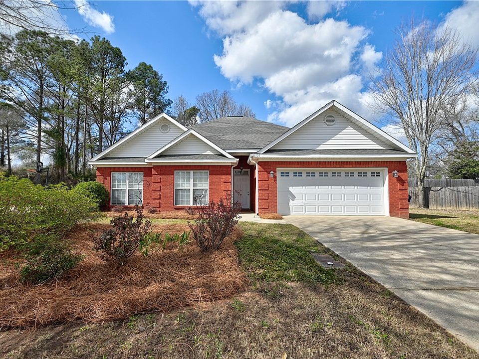 1st image of 523 Coleman Ct