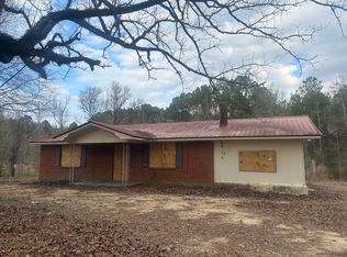 28 Day Ln, Columbia, MS 39429