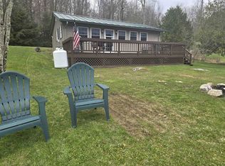 16 West Shore Drive, Tinmouth, VT 05773