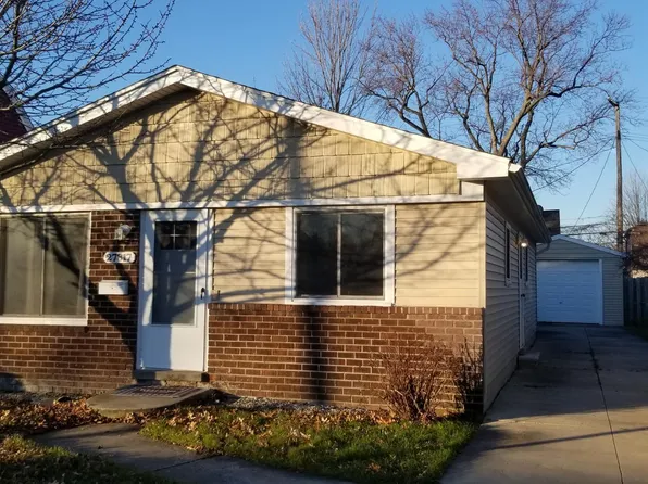 27817 Garfield St, Roseville, MI 48066