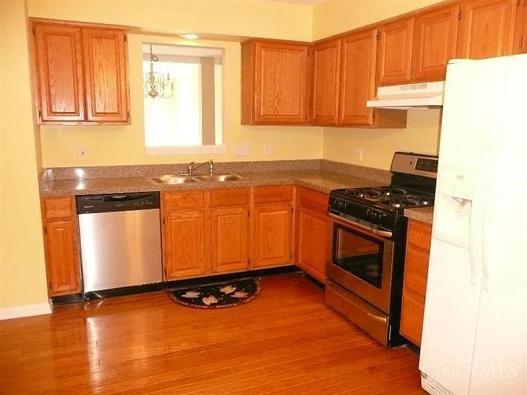 5131 Franklin Park — Photo 7