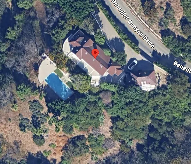 2828 Benedict Canyon Dr — Photo 27