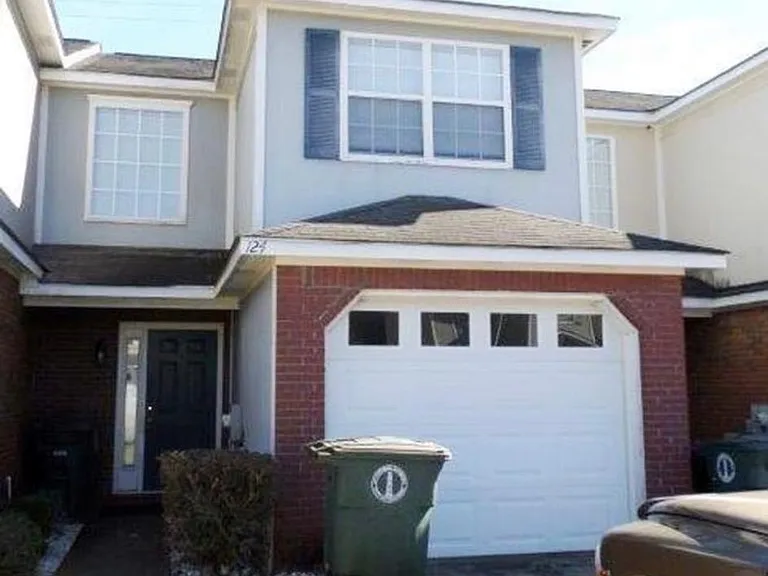 124 N Springview Dr — Photo 1