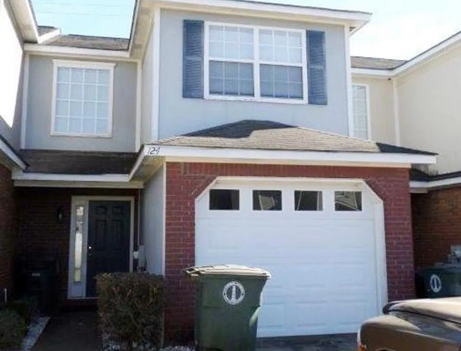 124 N Springview Dr