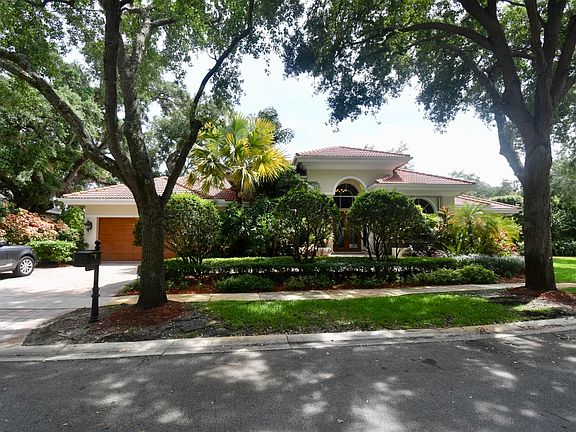 3rd image of 5742 Oakmont Ave
