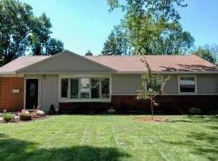 461 Porter Ave, Crystal Lake, IL 60014