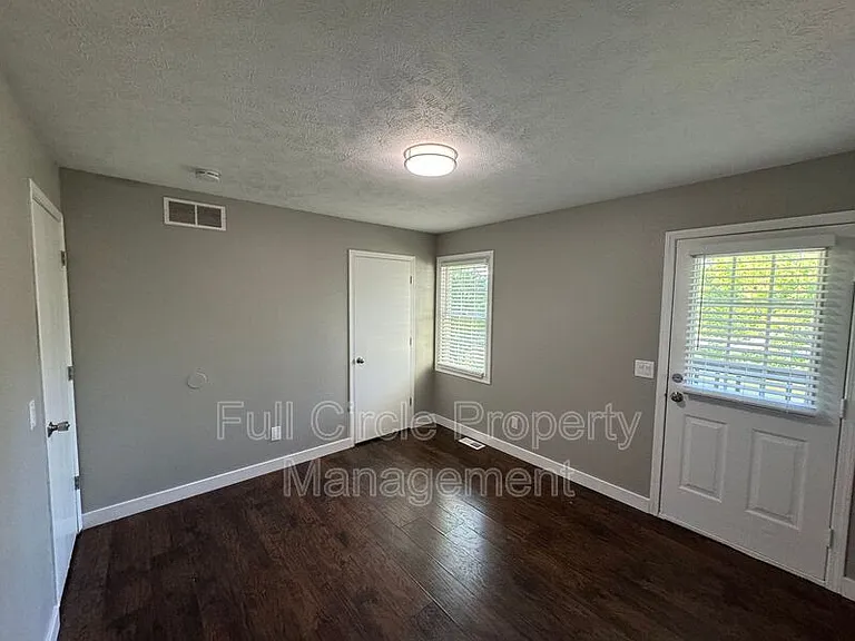 2710 N 1st St #4 — Photo 11