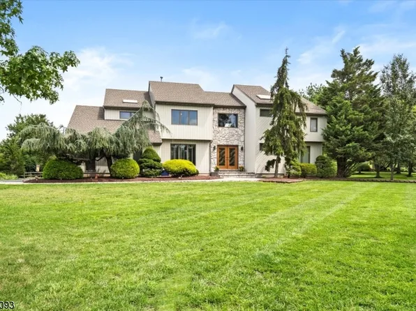 3 Woodview Dr, Montgomery Twp., NJ 08502