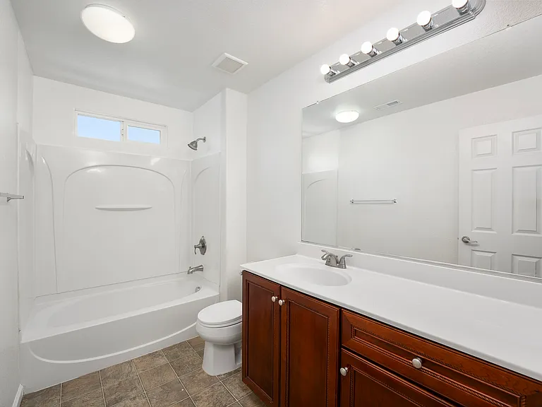 241 Picasso Cir — Photo 36