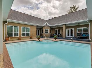 711 Plainwood Dr, Houston, TX 77079
